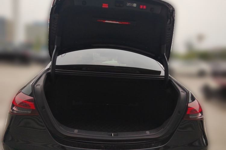 Used Mercedes-Benz E-Class 2023 E 300 L Sport Luxury Edition Trunk
