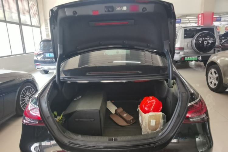 Used Mercedes-Benz E-Class 2023 Updated E 300 L Fashion Edition Trunk