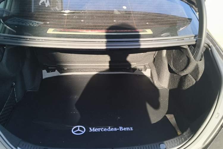 Used Mercedes-Benz E-Class 2023 E 260 L Trunk