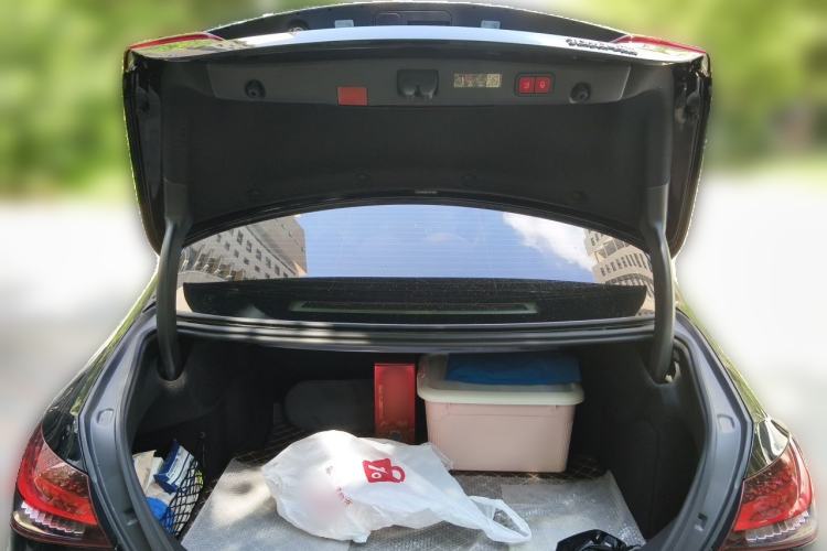 Used Mercedes-Benz E-Class 2023 Updated E 300 L Fashion Edition Trunk