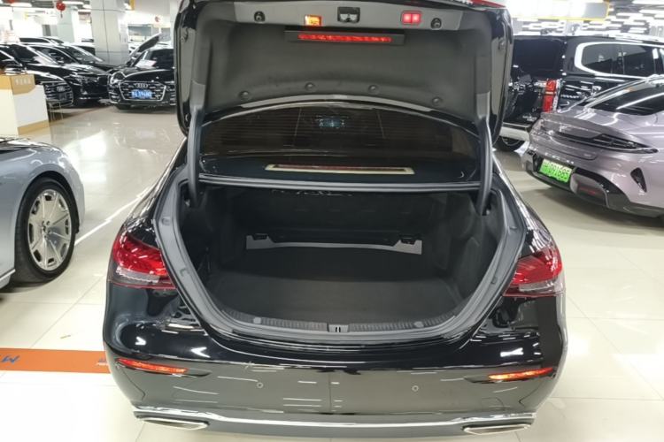 Used Mercedes-Benz E-Class 2023 Updated E 300 L Luxury Edition Trunk