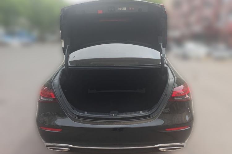Used Mercedes-Benz E-Class 2023 Updated E 300 L Fashion Edition Trunk