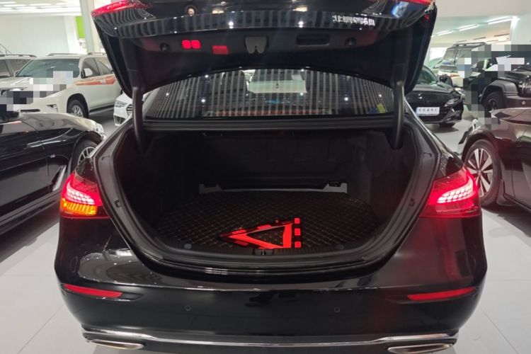 Used Mercedes-Benz E-Class 2023 Facelift E 260 L Trunk
