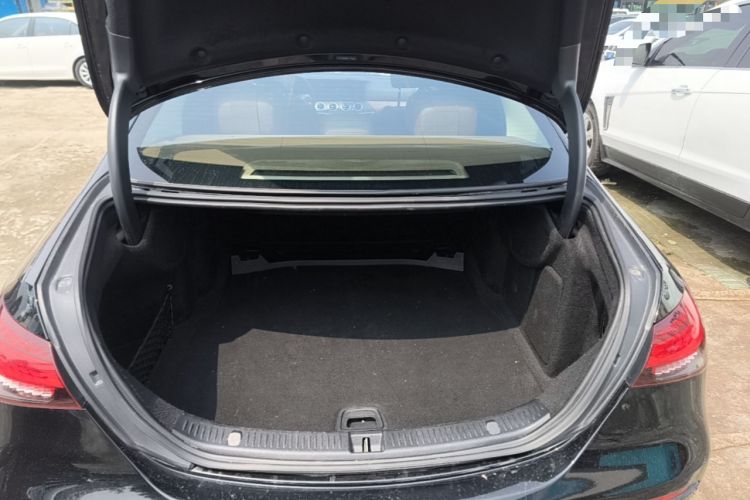 Used Mercedes-Benz E-Class 2023 Updated E 300 L Fashion Edition Trunk