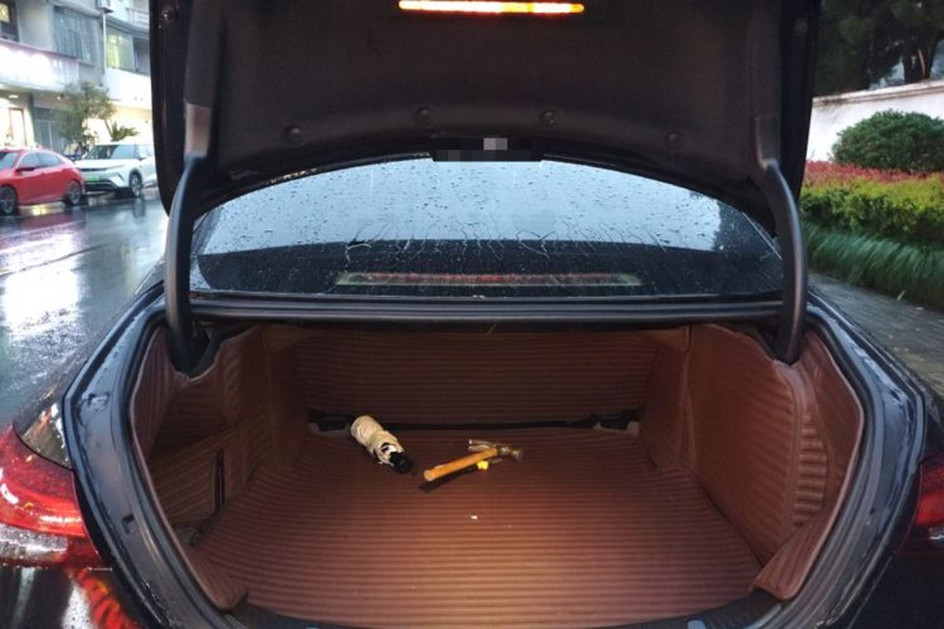 Used Mercedes-Benz E-Class 2023 Facelift E 260 L Trunk