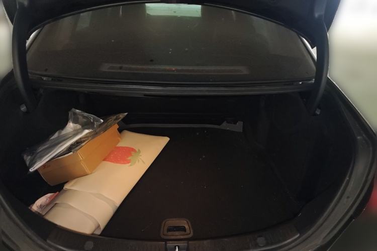 Used Mercedes-Benz E-Class 2023 Updated E 300 L Fashion Edition Trunk