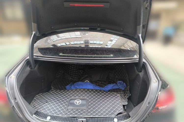 Used Mercedes-Benz E-Class 2023 Updated E 300 L Fashion Edition Trunk