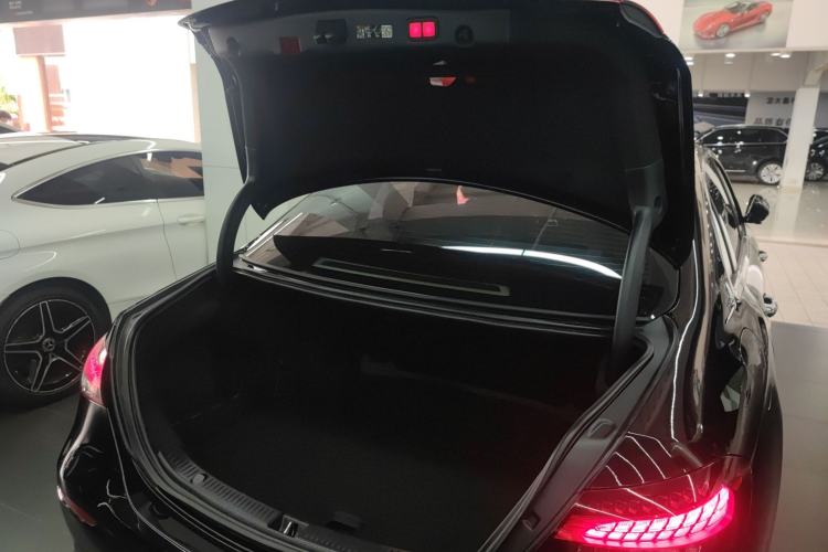 Used Mercedes-Benz E-Class 2023 Updated E 300 L Luxury Edition Trunk
