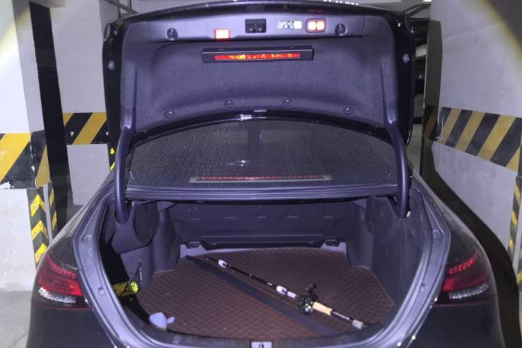 Used Mercedes-Benz E-Class 2023 Updated E 300 L Luxury Edition Trunk