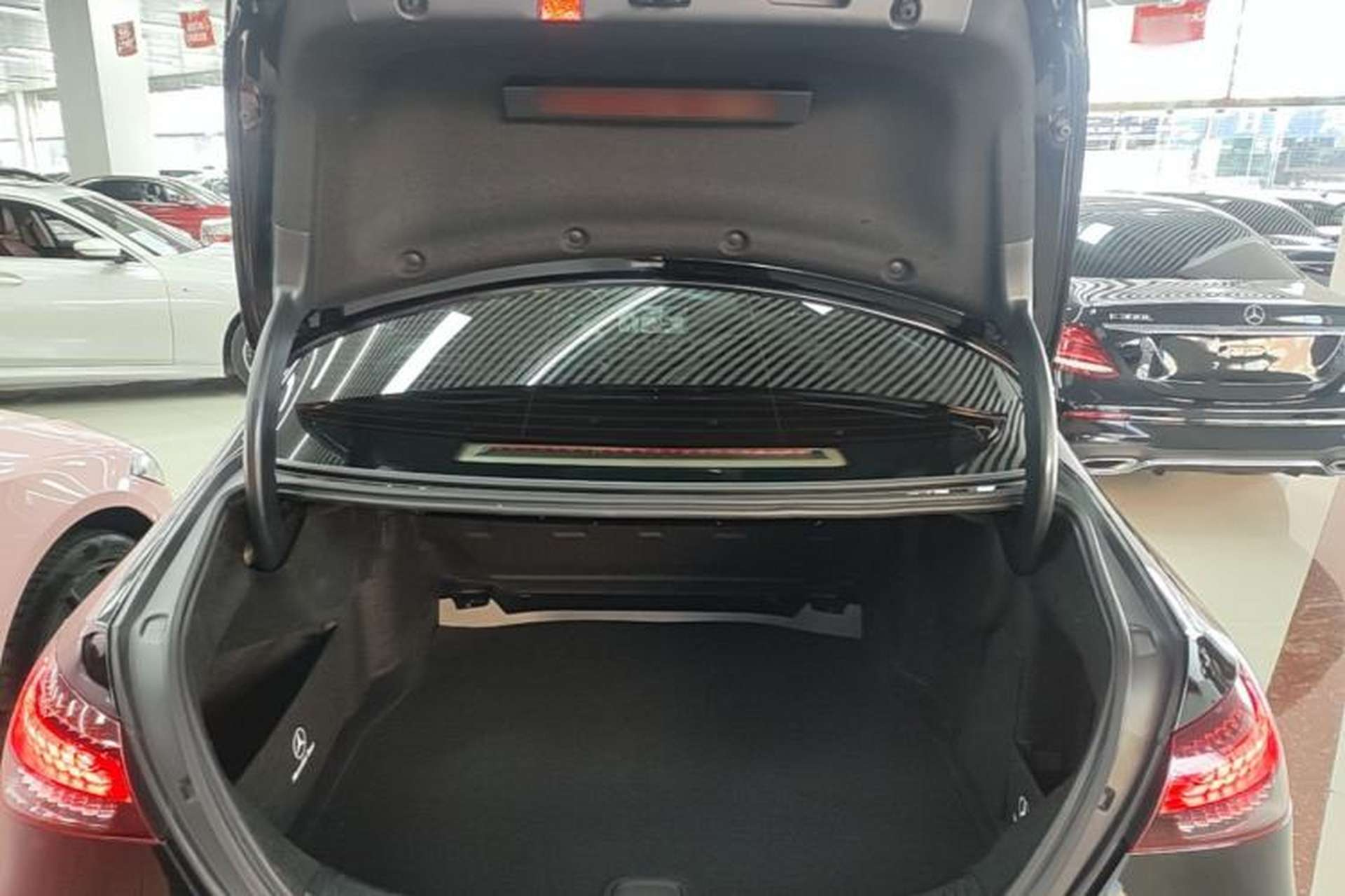 Used Mercedes-Benz E-Class 2023 Facelift E 260 L Trunk