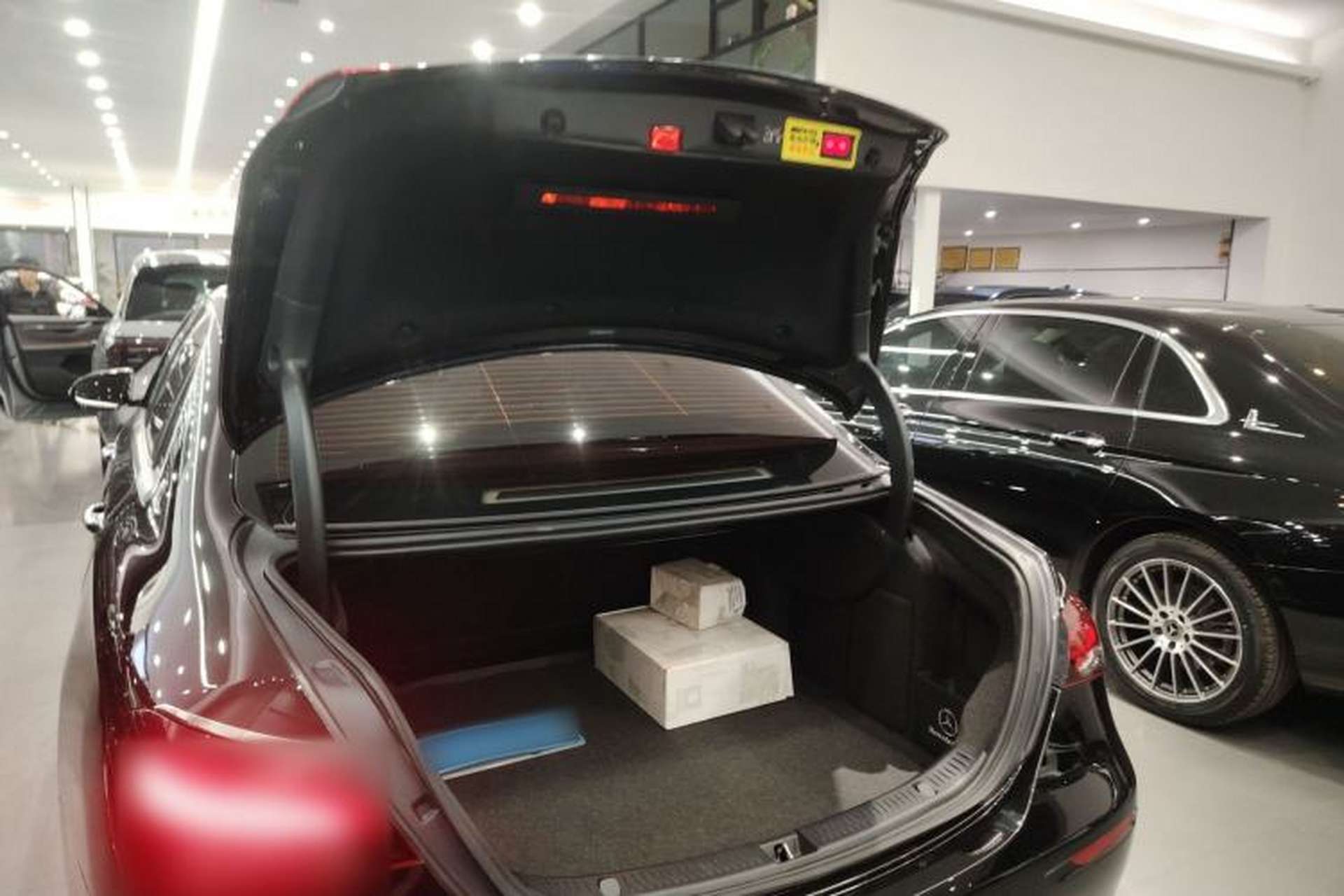 Used Mercedes-Benz E-Class 2023 Updated E 300 L Fashion Edition Trunk