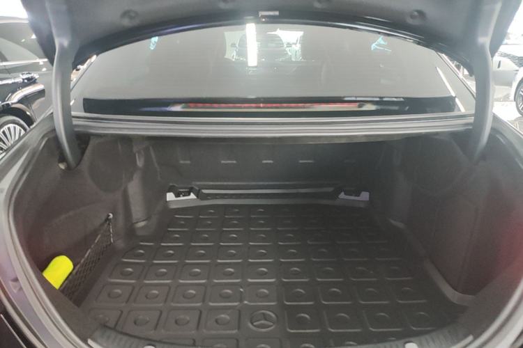 Used Mercedes-Benz E-Class 2023 Updated E 300 L Fashion Edition Trunk