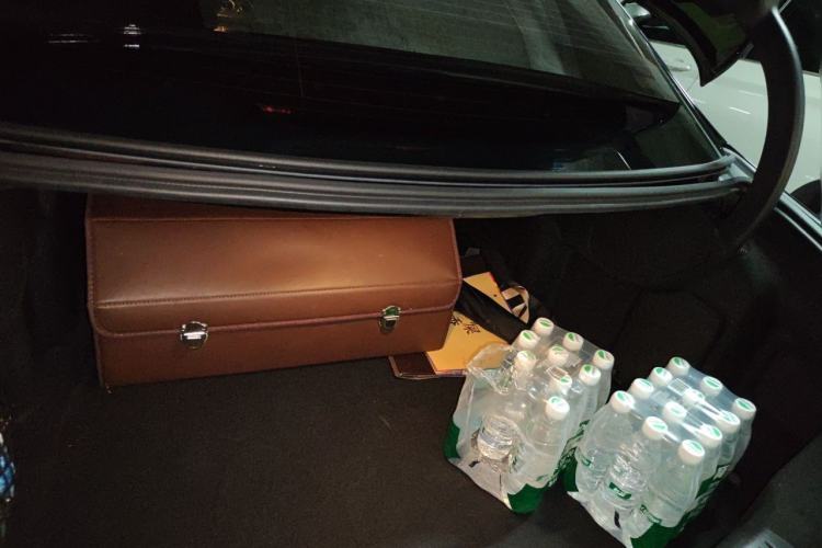 Used Mercedes-Benz E-Class 2023 Updated E 300 L Fashion Edition Trunk