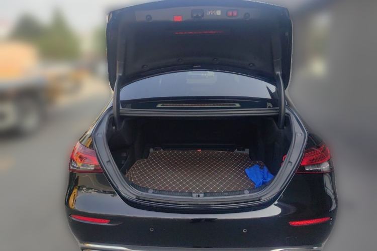 Used Mercedes-Benz E-Class 2023 Updated E 300 L Luxury Edition Trunk