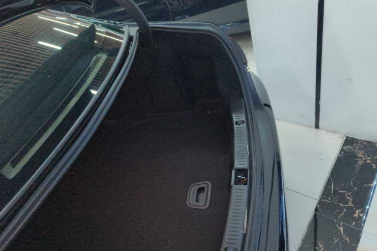 Used Mercedes-Benz E-Class 2023 E 300 L Stylish Model Trunk