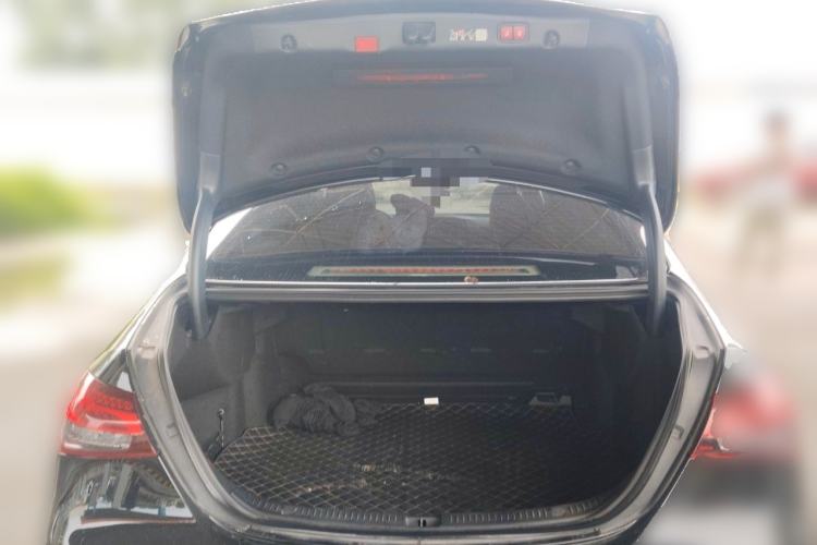 Used Mercedes-Benz E-Class 2023 Updated E 300 L Fashion Edition Trunk