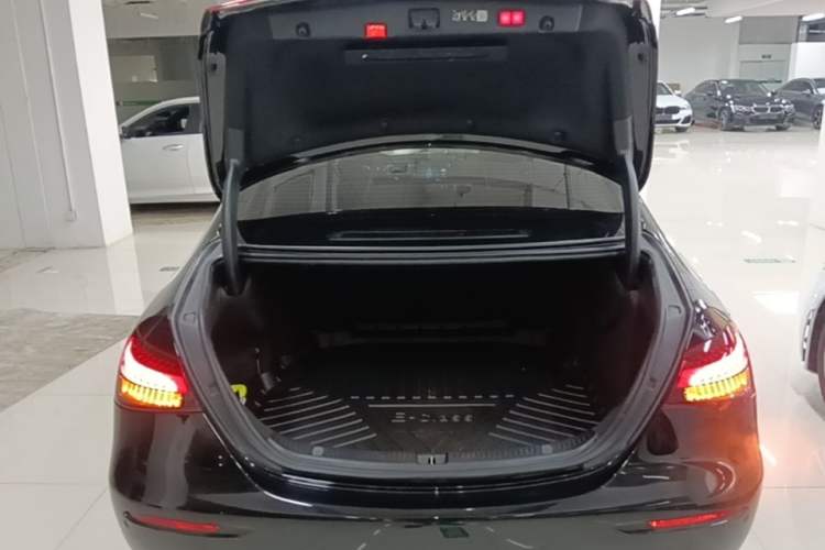 Used Mercedes-Benz E-Class 2023 E 300 L Luxury Model Trunk
