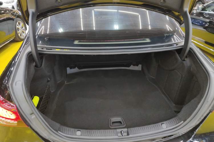 Used Mercedes-Benz E-Class 2023 E 300 L Stylish Model Trunk