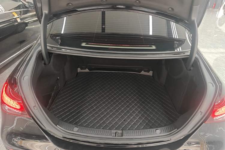 Used Mercedes-Benz E-Class 2023 E 300 L Luxury Model Trunk