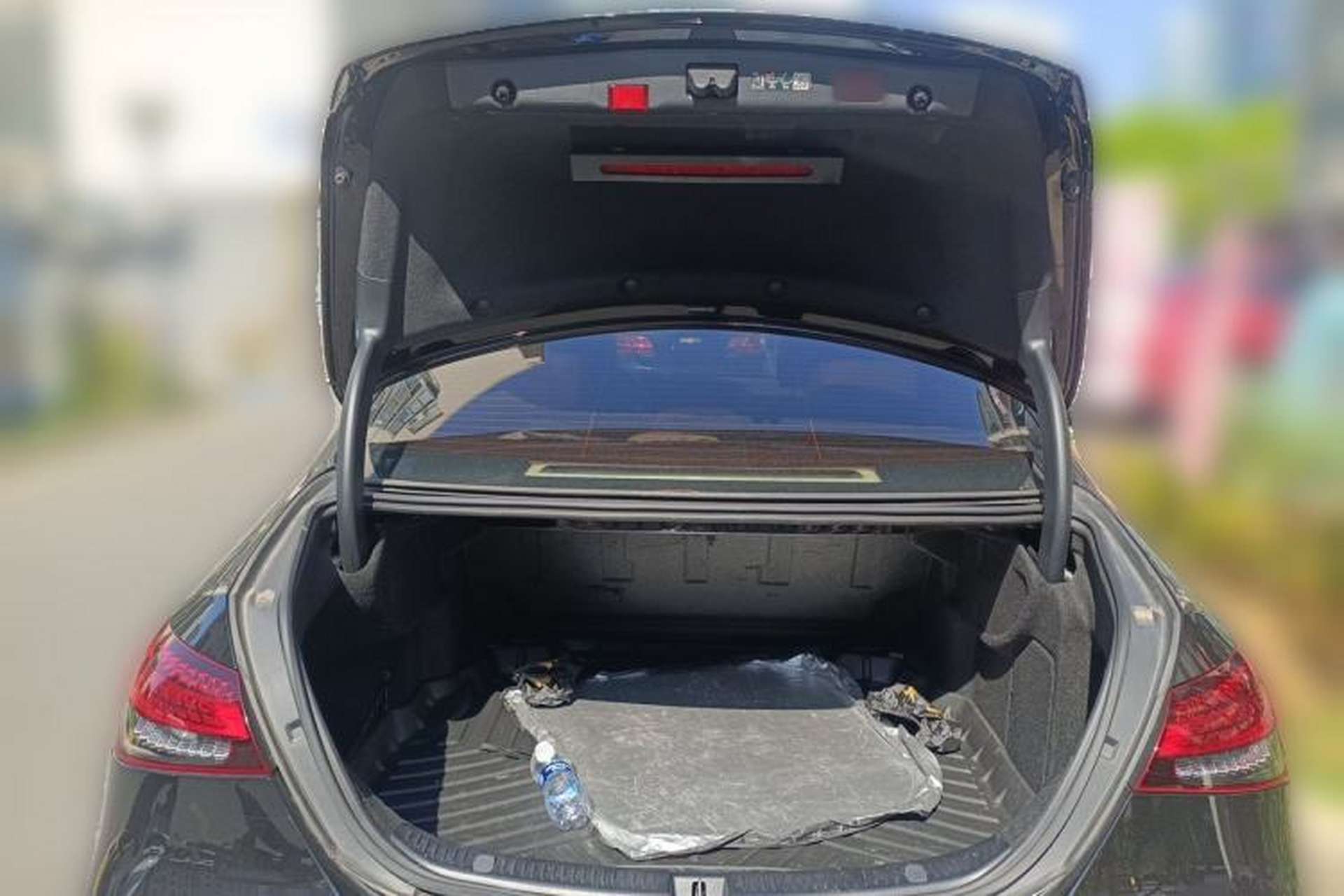 Used Mercedes-Benz E-Class 2023 Updated E 300 L Fashion Edition Trunk