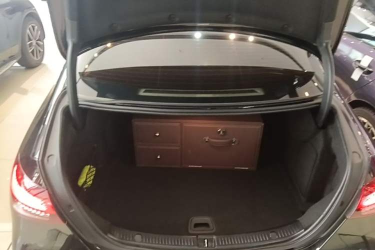Used Mercedes-Benz E-Class 2023 E 300 L Luxury Model Trunk