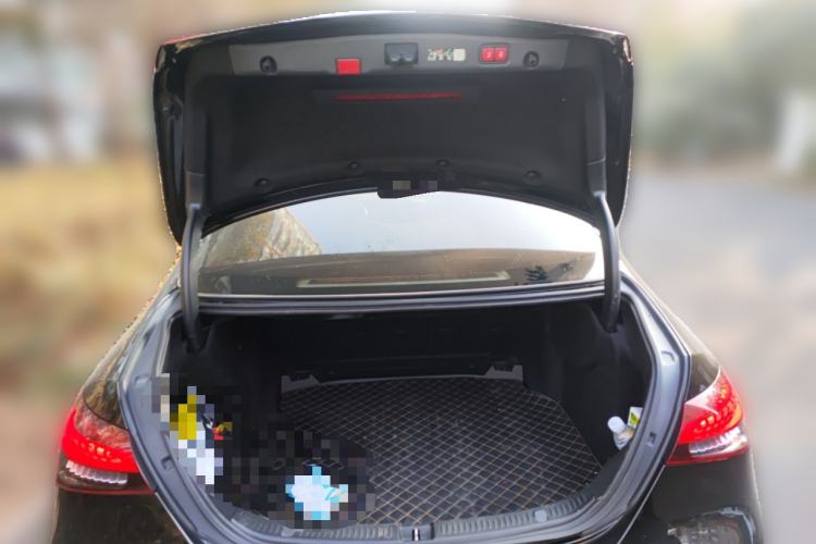 Used Mercedes-Benz E-Class 2023 Updated E 300 L Luxury Edition Trunk