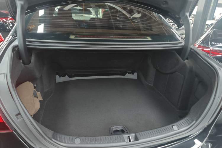 Used Mercedes-Benz E-Class 2023 E 300 L Luxury Model Trunk