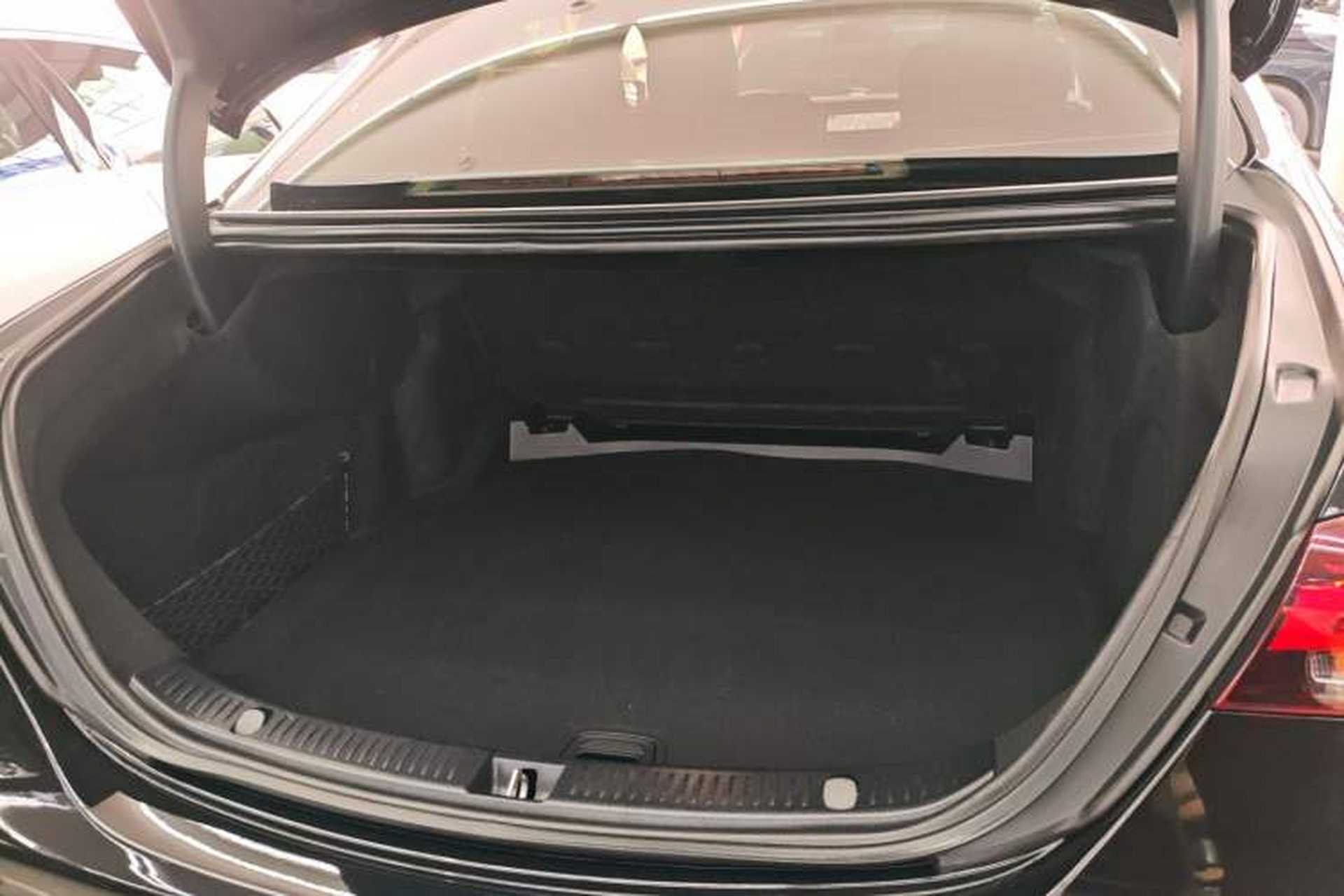Used Mercedes-Benz E-Class 2023 E 260 L Trunk