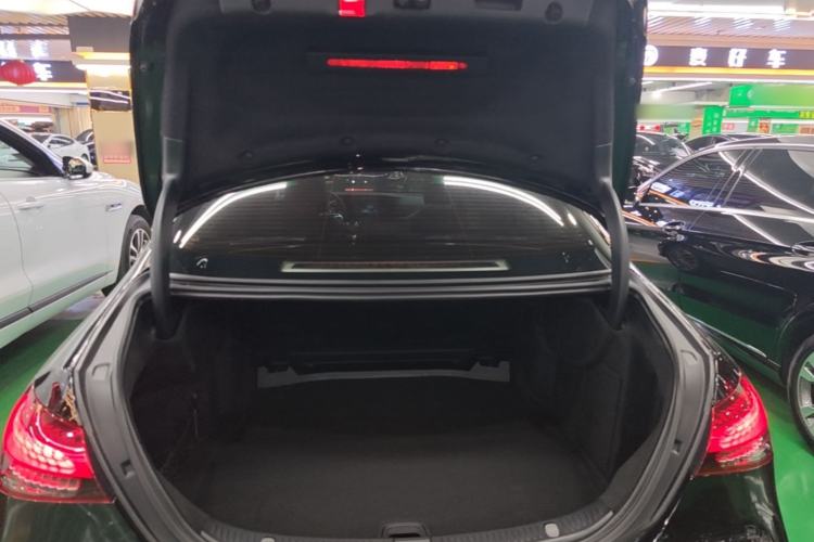 Used Mercedes-Benz E-Class 2023 Facelift E 260 L 4MATIC Trunk