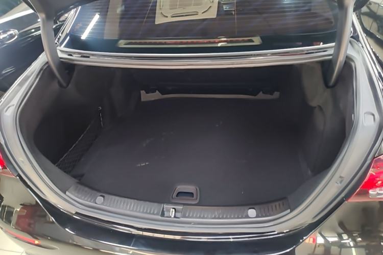 Used Mercedes-Benz E-Class 2023 E 260 L 4MATIC Trunk