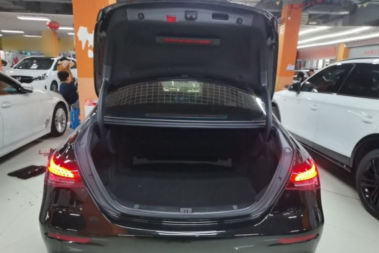 Used Mercedes-Benz E-Class 2023 Restyled E 260 L Sport Edition Trunk