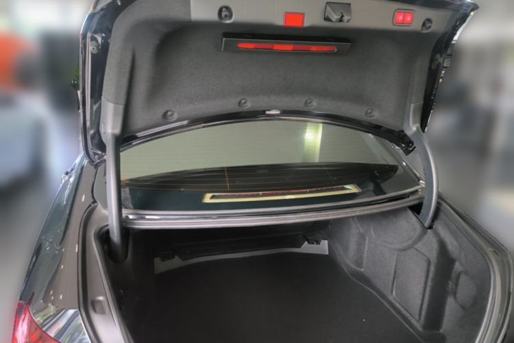 Used Mercedes-Benz E-Class 2023 E 300 L Luxury Model Trunk