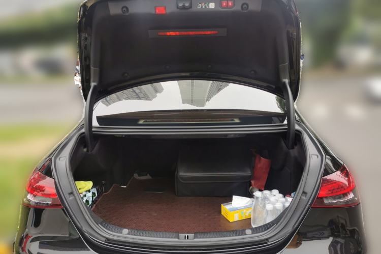 Used Mercedes-Benz E-Class 2023 Updated E 300 L Fashion Edition Trunk