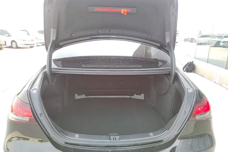 Used Mercedes-Benz E-Class 2023 Restyled E 260 L Sport Edition Trunk