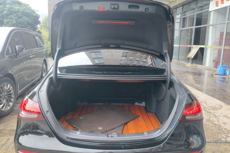 Used Mercedes-Benz E-Class 2023 Facelift E 260 L Trunk