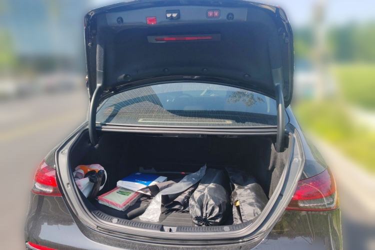 Used Mercedes-Benz E-Class 2023 Updated E 300 L Fashion Edition Trunk