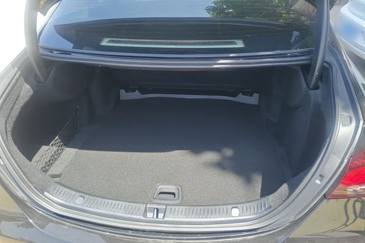 Used Mercedes-Benz E-Class 2023 Updated E 300 L Fashion Edition Trunk