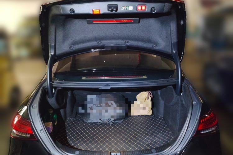 Used Mercedes-Benz E-Class 2023 Updated E 300 L Luxury Edition Trunk