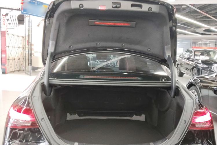 Used Mercedes-Benz E-Class 2023 Restyled E 260 L Sport Edition Trunk