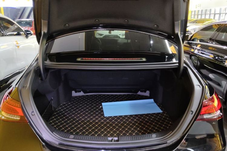 Used Mercedes-Benz E-Class 2023 Updated E 300 L Fashion Edition Trunk