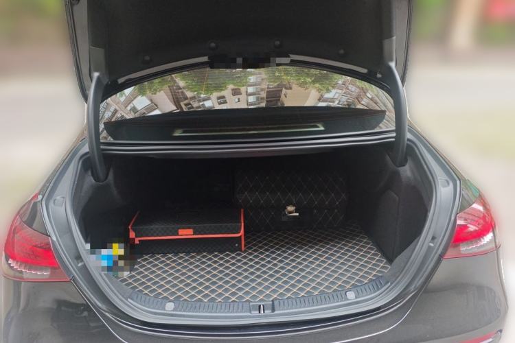 Used Mercedes-Benz E-Class 2023 Updated E 300 L Luxury Edition Trunk