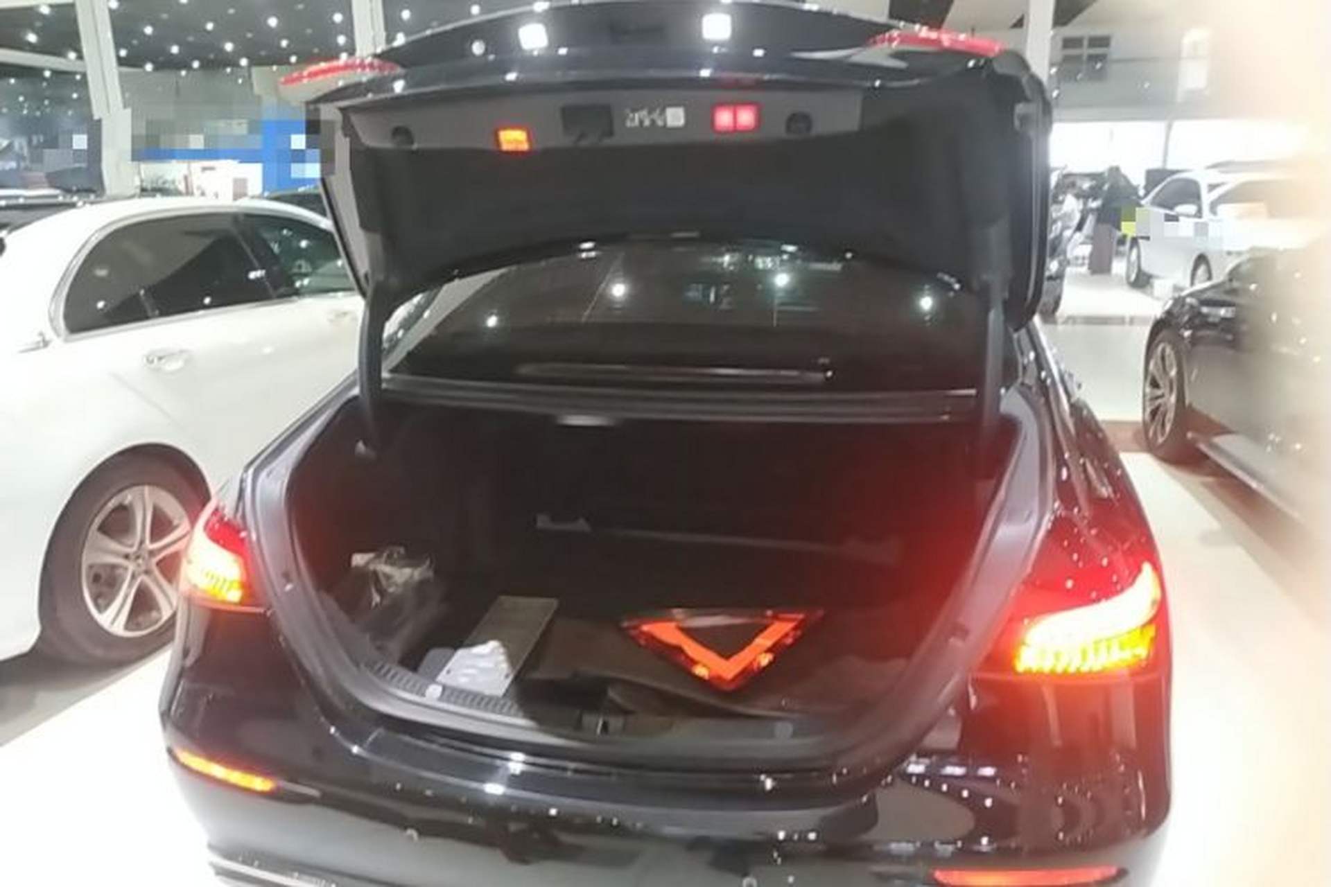 Used Mercedes-Benz E-Class 2023 E 300 L Luxury Model Trunk