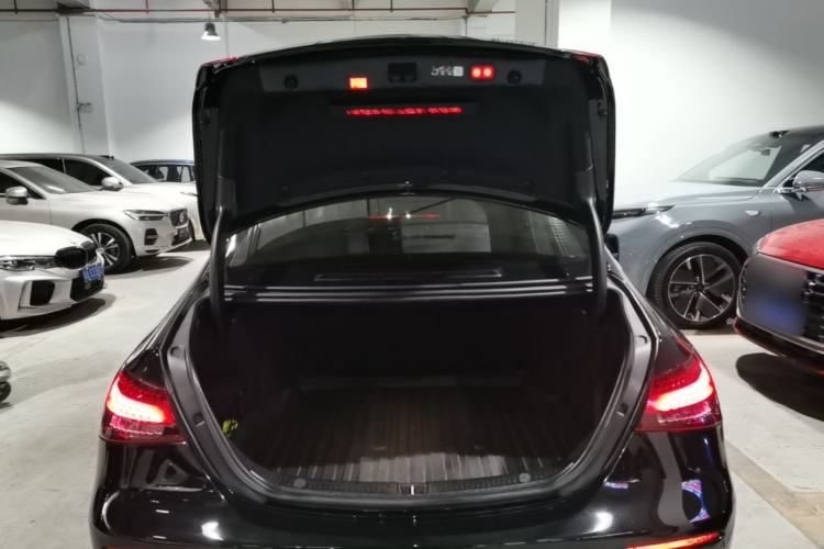 Used Mercedes-Benz E-Class 2023 Updated E 300 L Luxury Edition Trunk