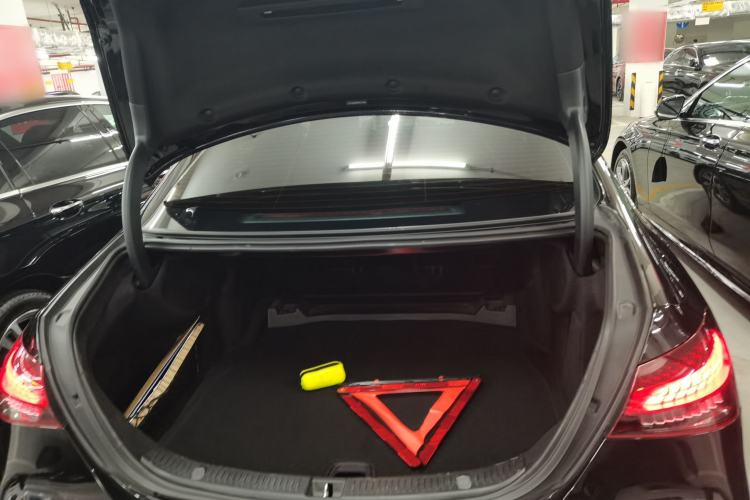 Used Mercedes-Benz E-Class 2023 Restyled E 300 L Sporty and Stylish Edition Trunk