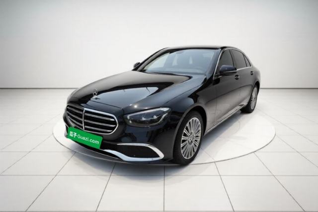 Ojetý Mercedes-Benz E-Class 2023 E 300 L Stylish Model
