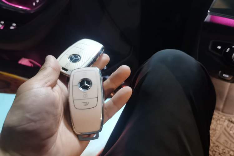 Used Mercedes-Benz E-Class 2023 E 300 L Sport Luxury Edition Vehicle Key