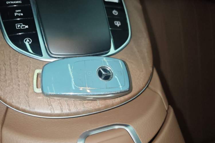 Used Mercedes-Benz E-Class 2023 Updated E 300 L Luxury Edition Vehicle Key