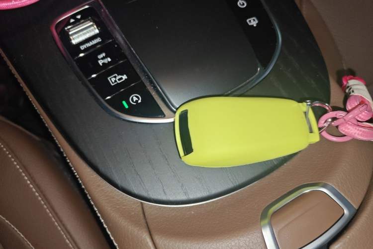 Used Mercedes-Benz E-Class 2023 Restyled E 300 L Sport Luxury Edition Vehicle Key