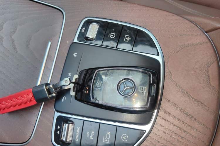 Used Mercedes-Benz E-Class 2023 Updated E 300 L Luxury Edition Vehicle Key