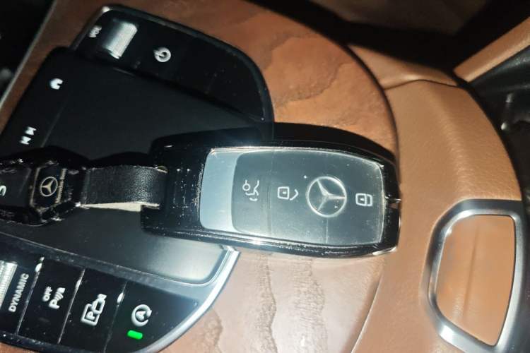 Used Mercedes-Benz E-Class 2023 E 260 L Vehicle Key